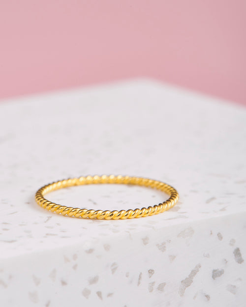 Handmade with love | VERLAN Jewellery | Fairfashion | Handgemachte Ringe im Boho Look aus Bali | Fair und nachhaltig handgefertigter Schmuck | Bali Tales | Sterlingsilber | Travel Feelings | Schlichter vergoldeter Ring