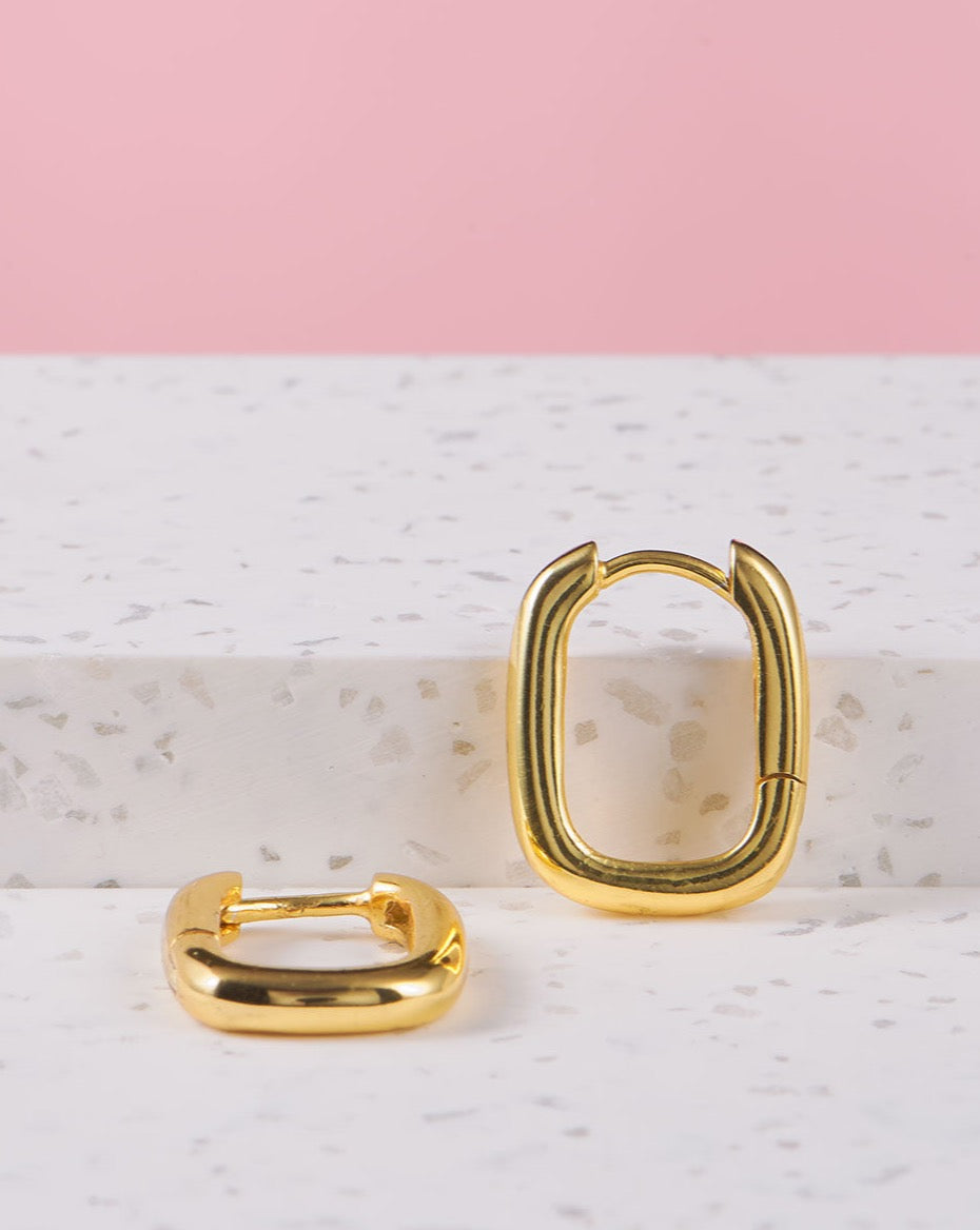  goldene ovale Creolen | Schmuck aus Bali | VERLAN Jewellery | bequeme Ohrringe aus Silber |  Schmuck online kaufen