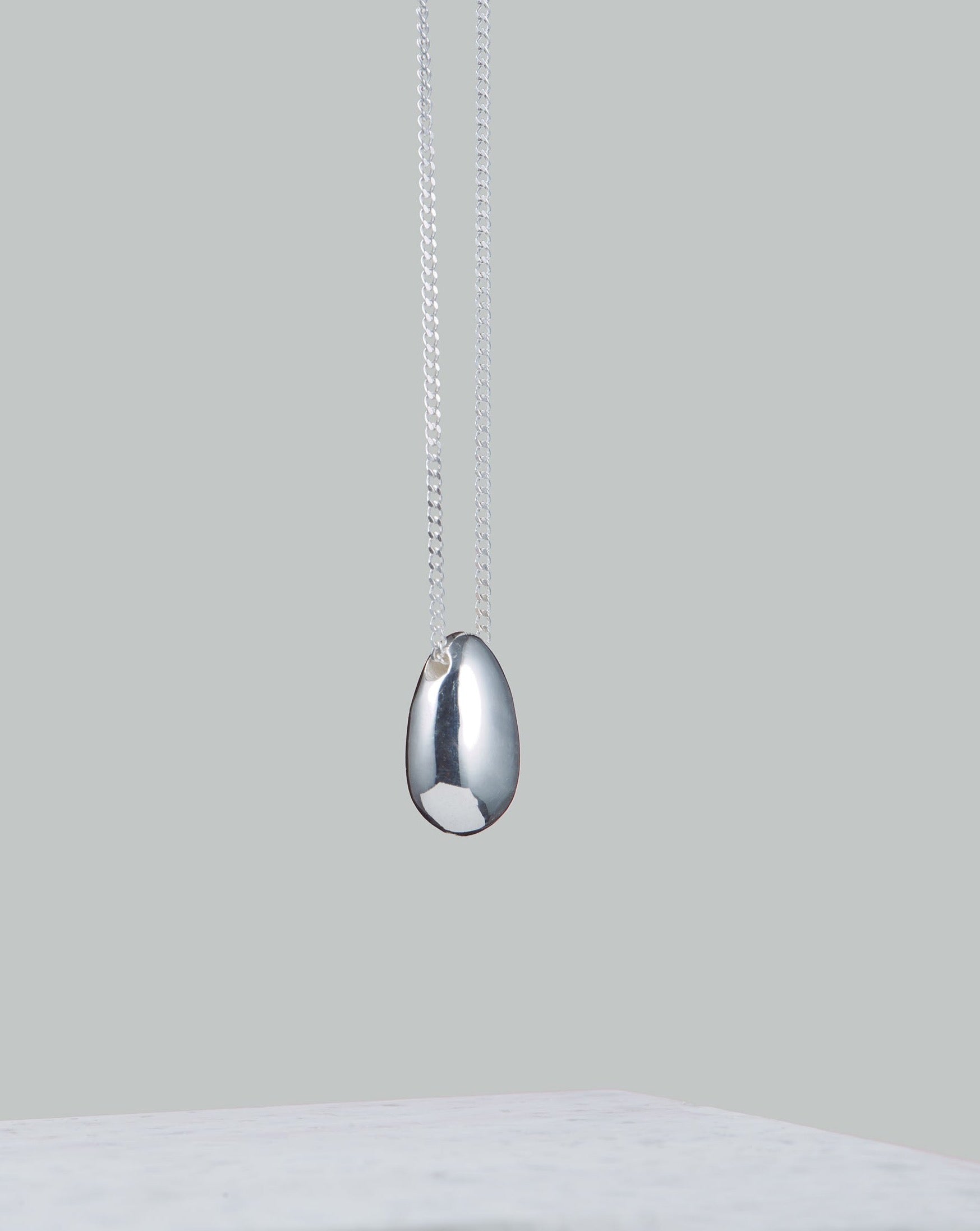 Tropfen Kette | Silber Kette | Schmuck aus Bali | VERLAN Jewellery | Schmuck online kaufen | wasserfester Schmuck