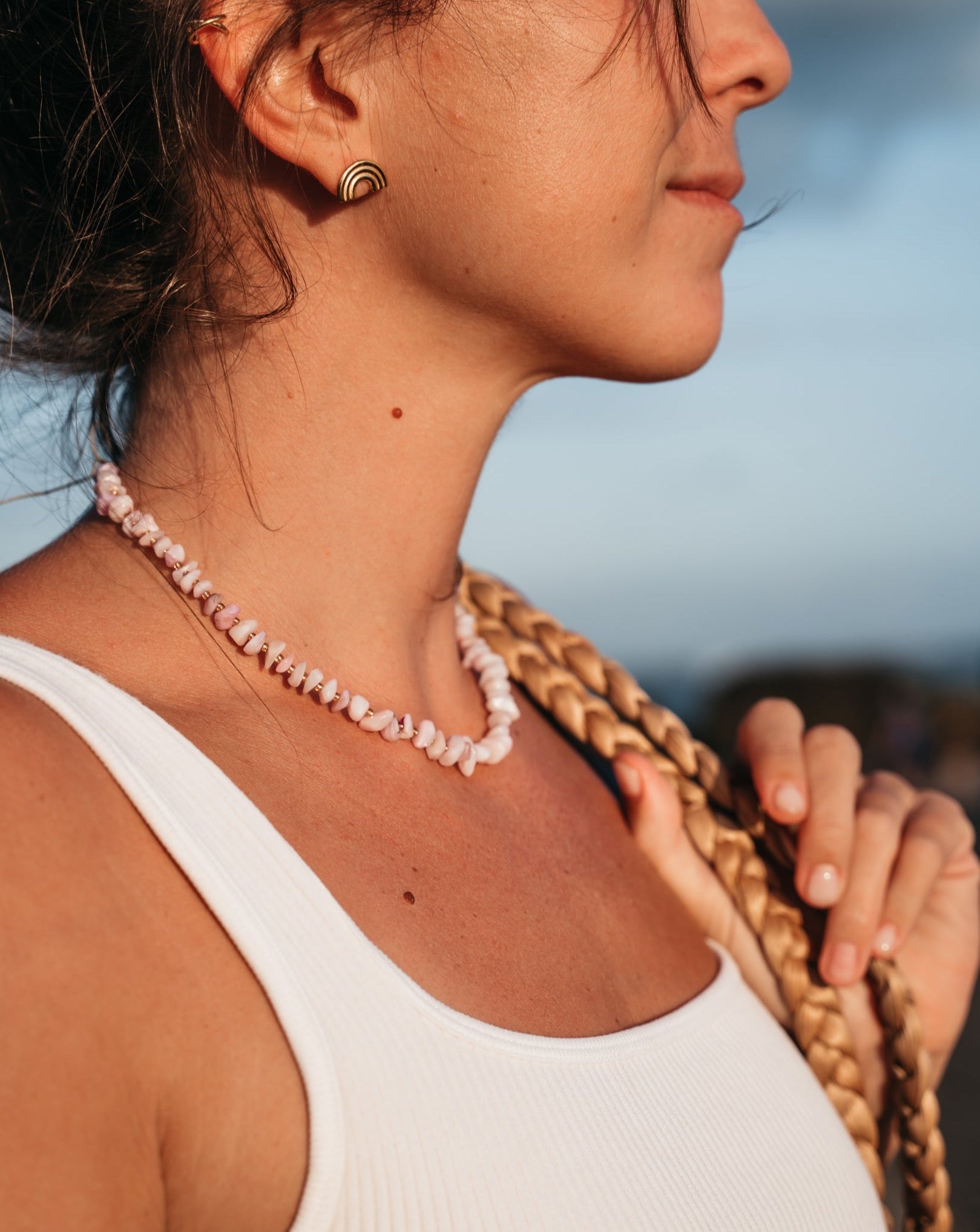 Choker mit Kunzit Steinen  Handgemachte Kette von VERLAN Jewellery | Flexibel verstellbar mit rosanen Steinen | Fair und umweltschonend handmade in Bali