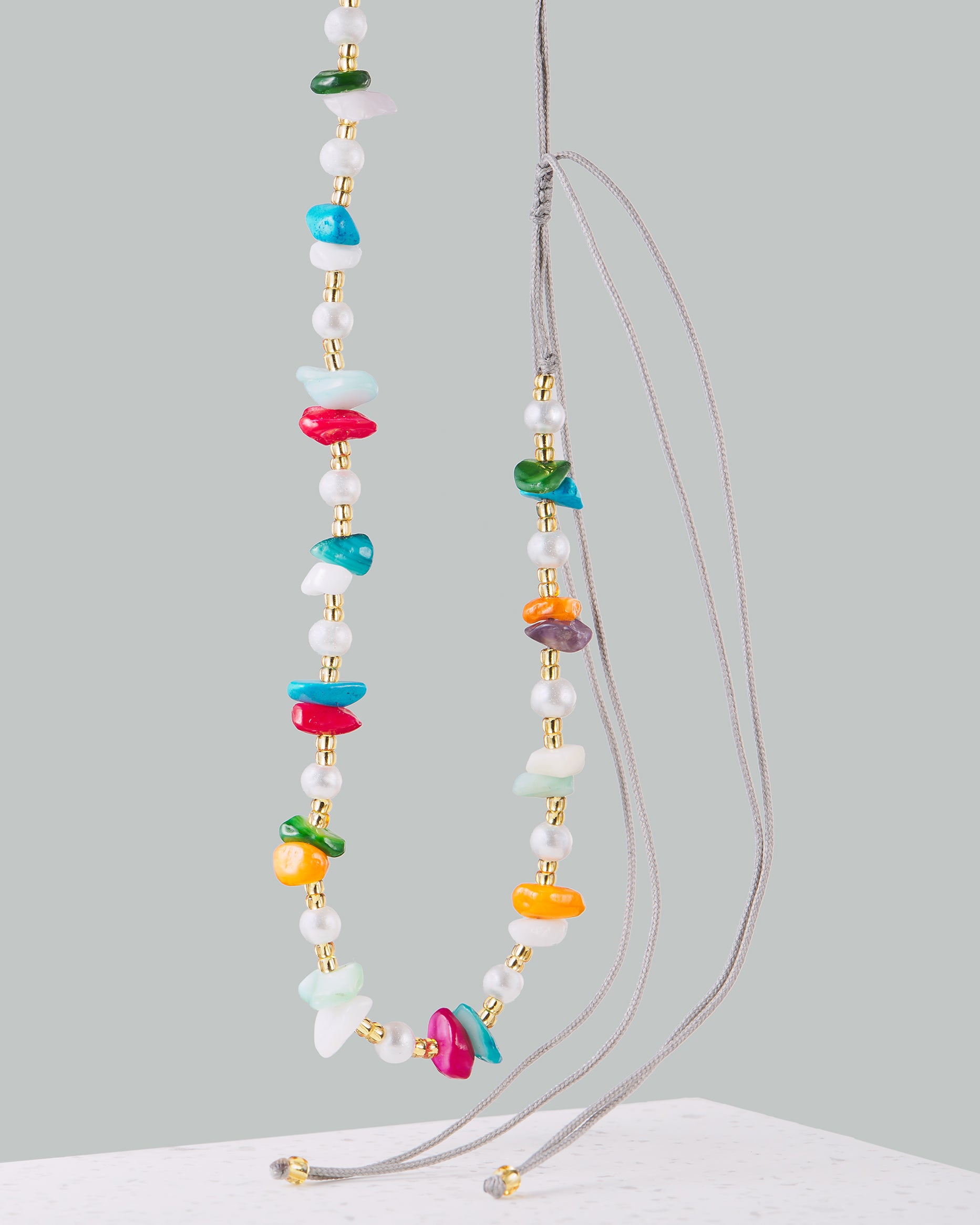 Bunte Kette | Handgemachter Choker mit bunten Perlen und Steinen von VERLAN Jewellery | Flexibel verstellbar mit bunten Steinen | Fair und umweltschonend handmade in Bali