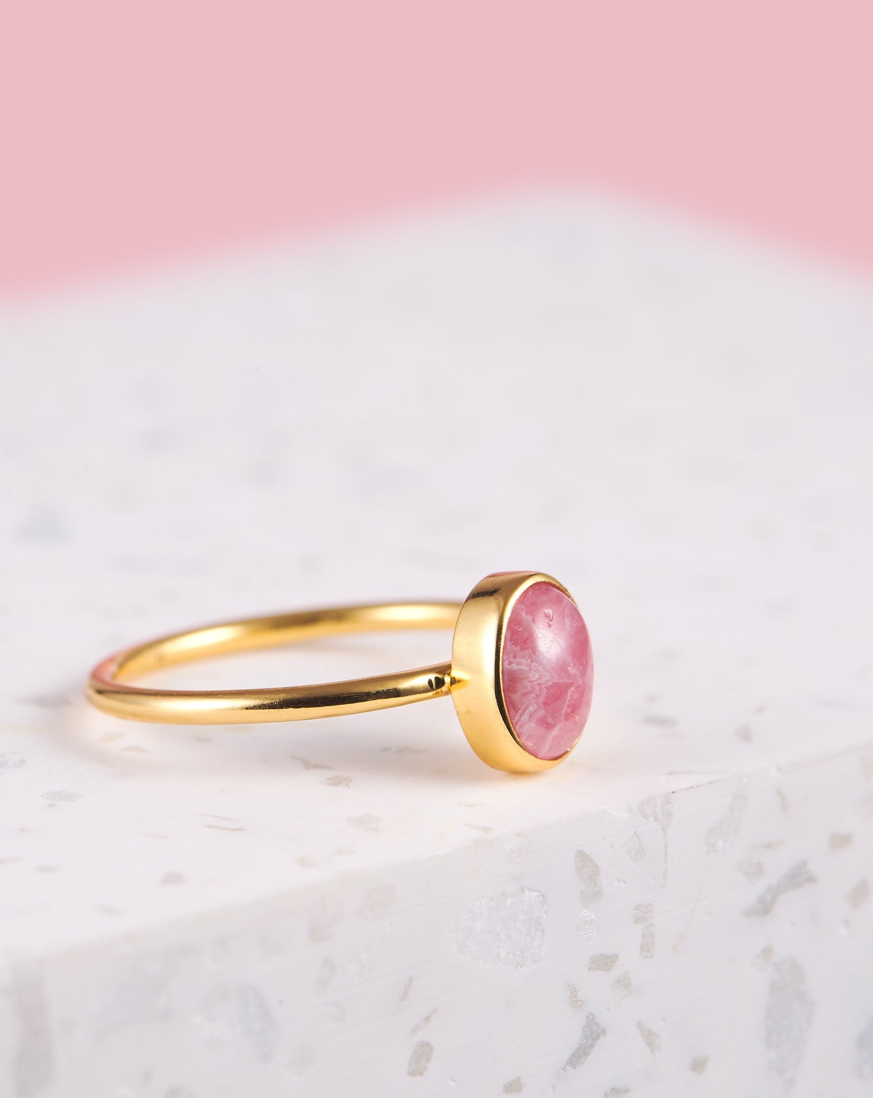 Rhodochrosit Ring | Ring mit rosanem Stein | Handgemachter  Schmuck aus Bali | Klassischer Ring mit Stein