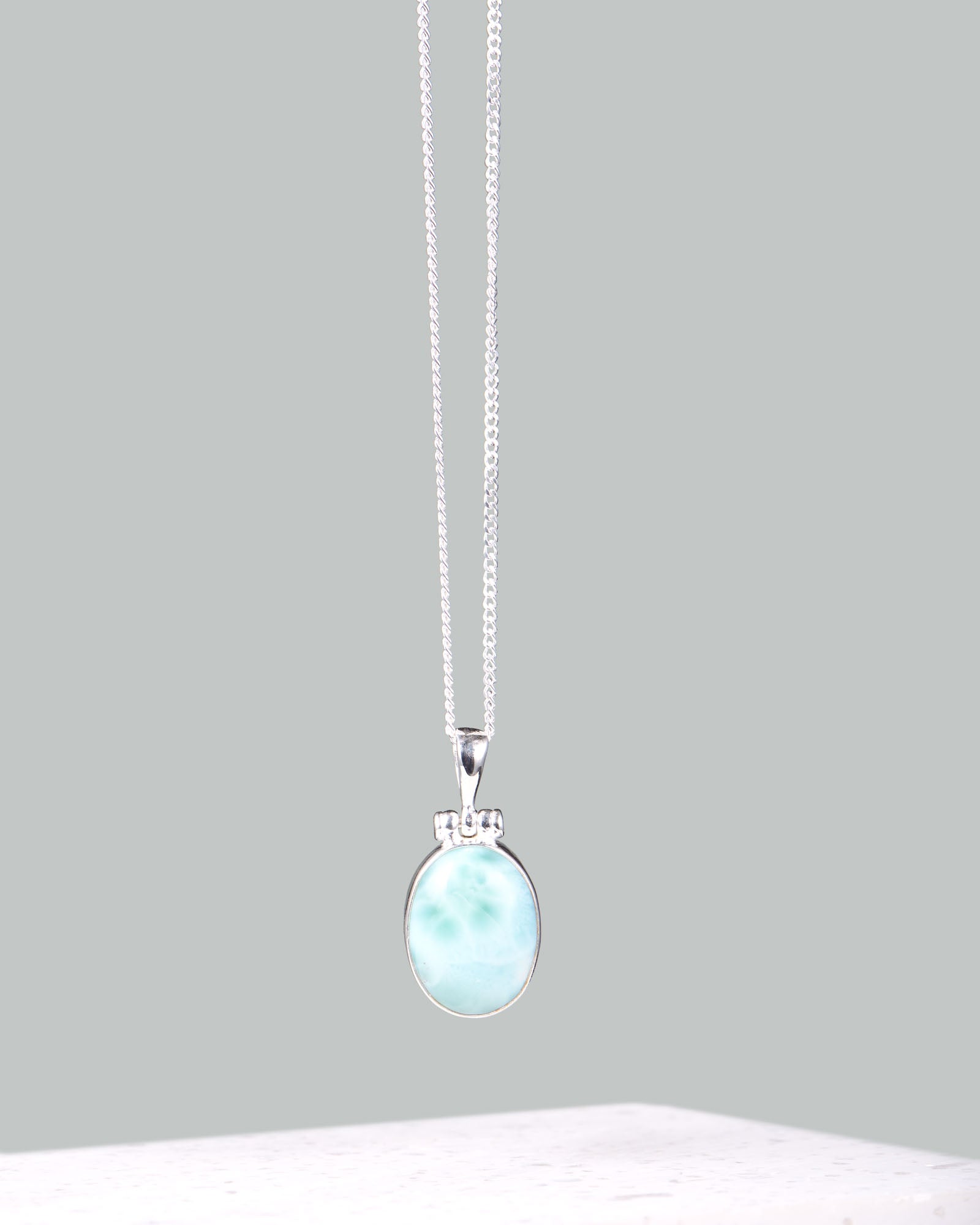 Larimar Kette | Kette mit Stein Anhänger | Unikat Schmuck aus Bali | VERLAN Jewellery | Wasserfeste Kette