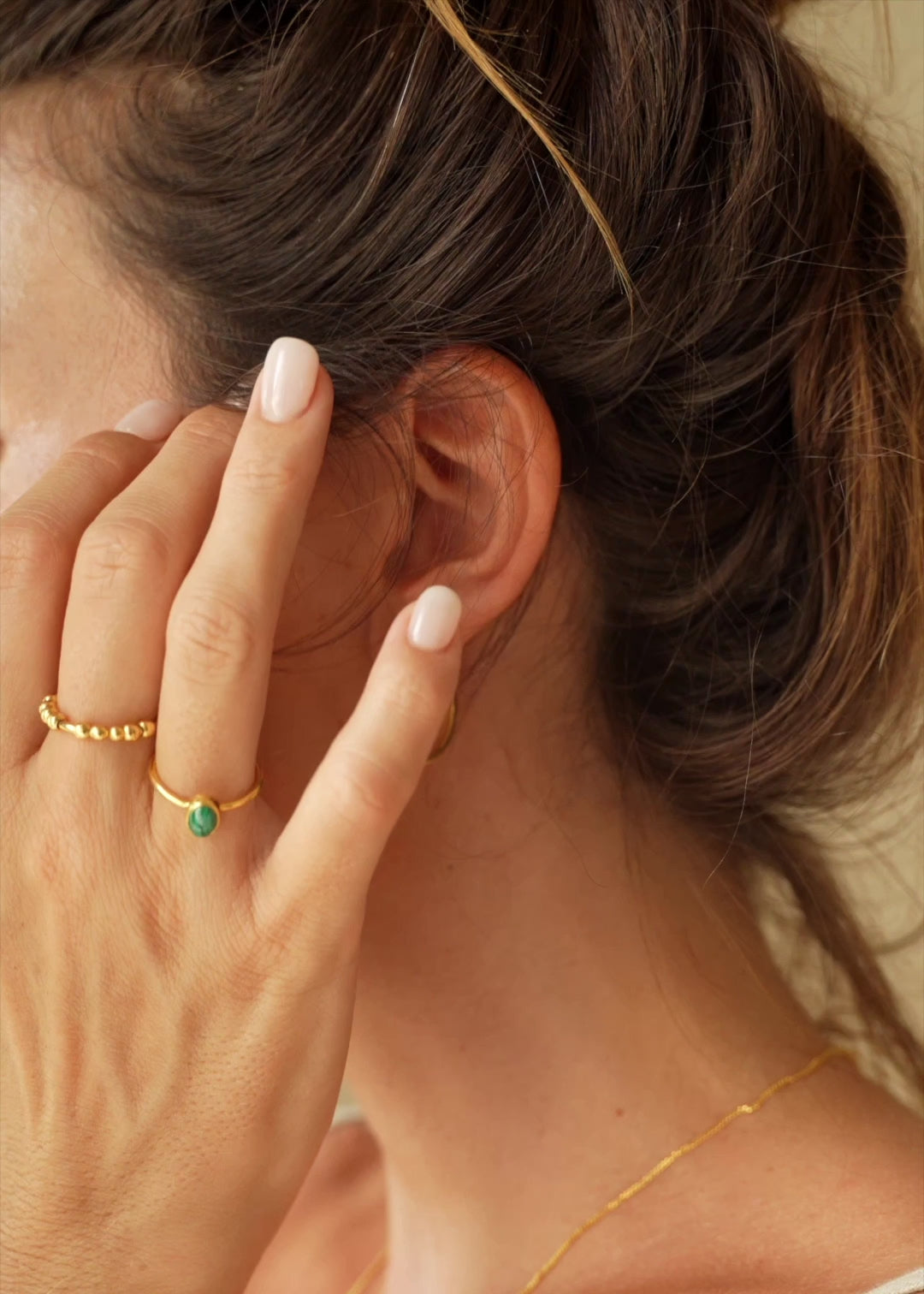 Goldener Malachit Ring | Ring mit Malachit Stein | Schmuck aus Bali | Handgemachter Schmuck online kaufen | Geschenk für Freundin finden | VERLAN Jewellery