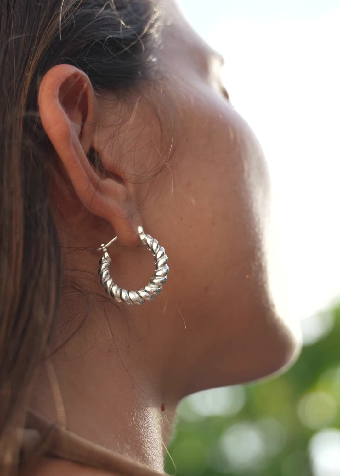 Croissant Ohrringe | Handgemachte Ohrringe aus Bali | Silber Kreolen | Schmuck online kaufen