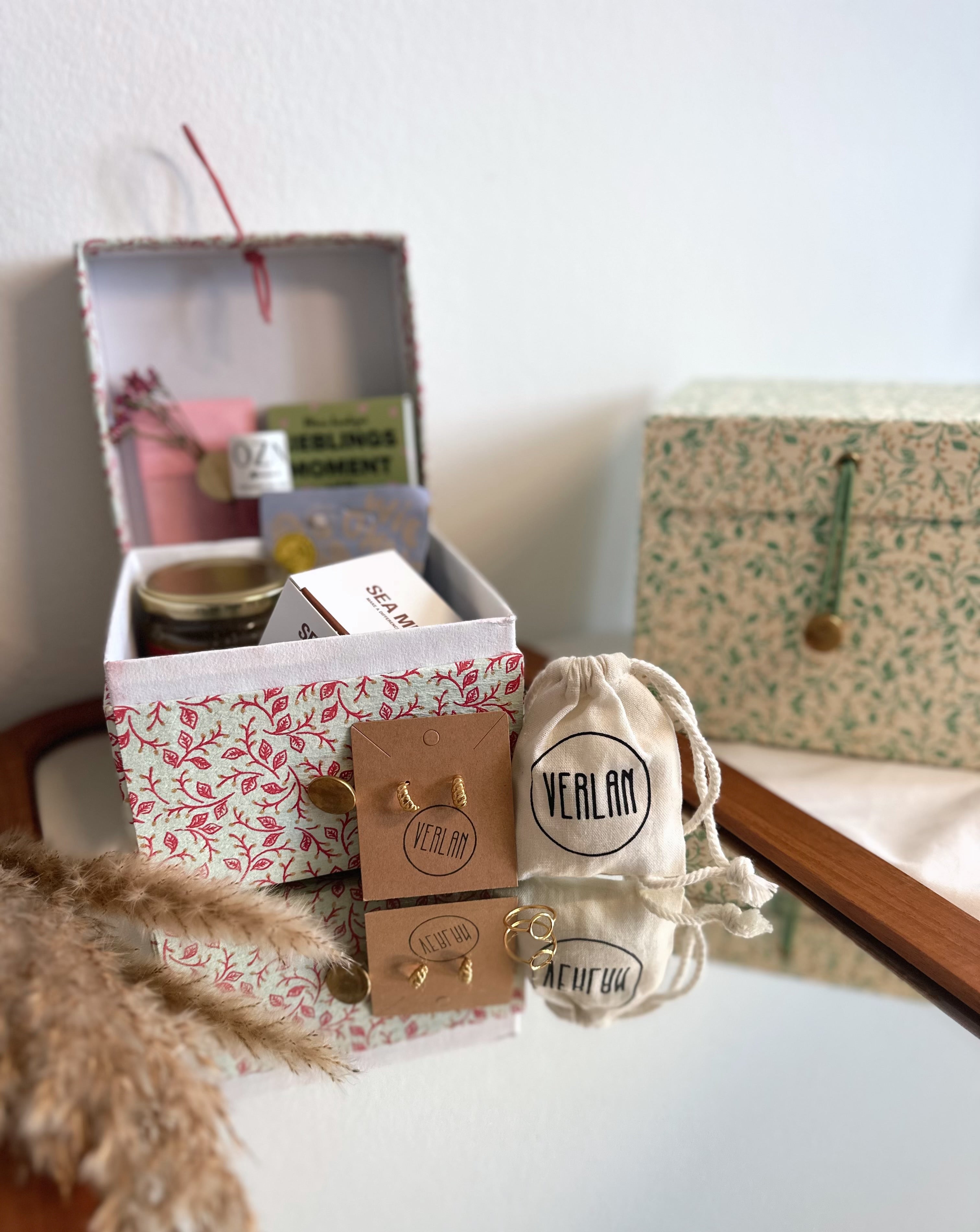 VERLAN Adventskalender Box, nachhaltiger Adventskalender mit handgefertigten Schmuckstücken