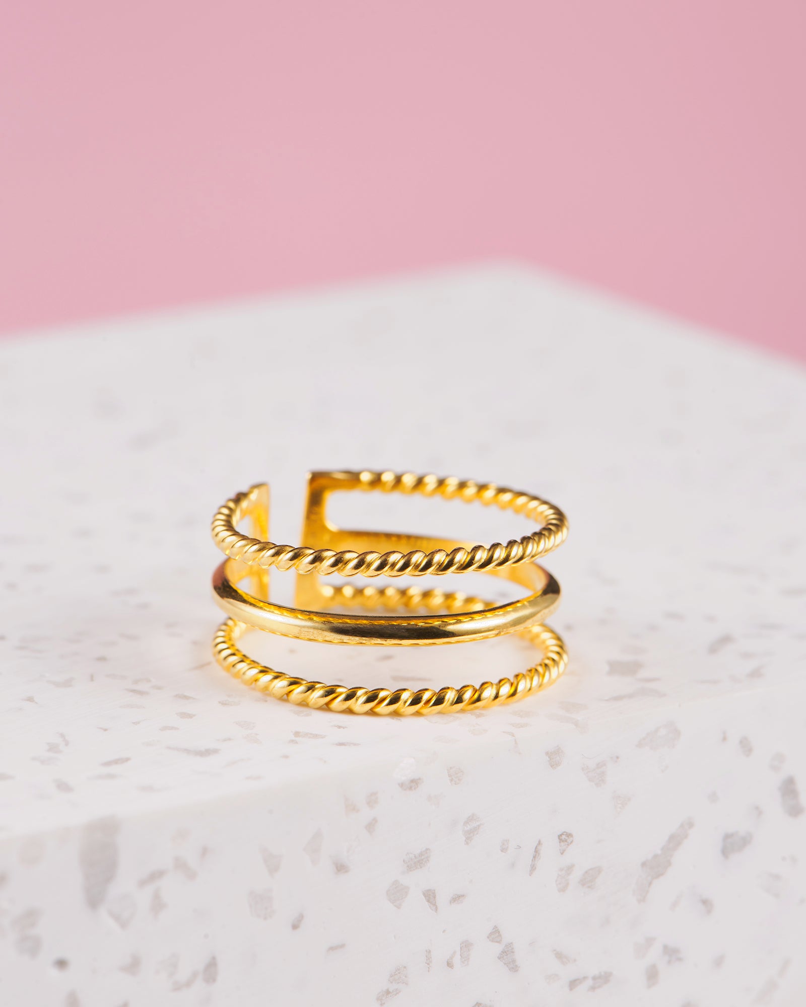Handmade with love | VERLAN Jewellery | Fairfashion | Handgemachte Ringe im Boho Look aus Bali | Fair und nachhaltig handgefertigter Schmuck | Verstellbarer Ring | Kombi & adjustable Ring